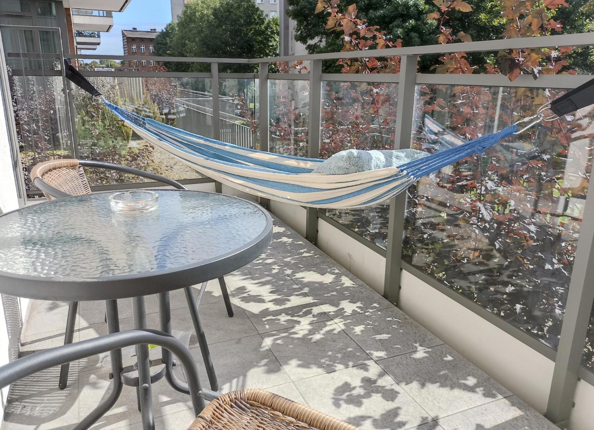 Roof Terrace Old Town Apartments With Private Parking — Photos 1